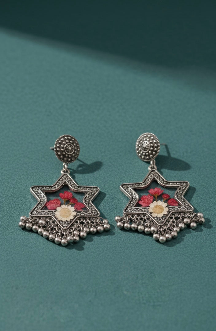 Miora Handcrafted Resin & Natural Flower Earrings