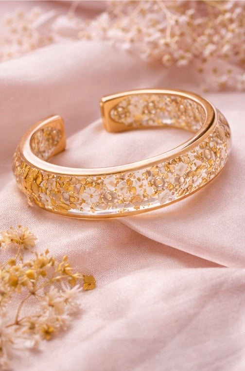 Floral Resin Bangle – Timeless Handmade Beauty